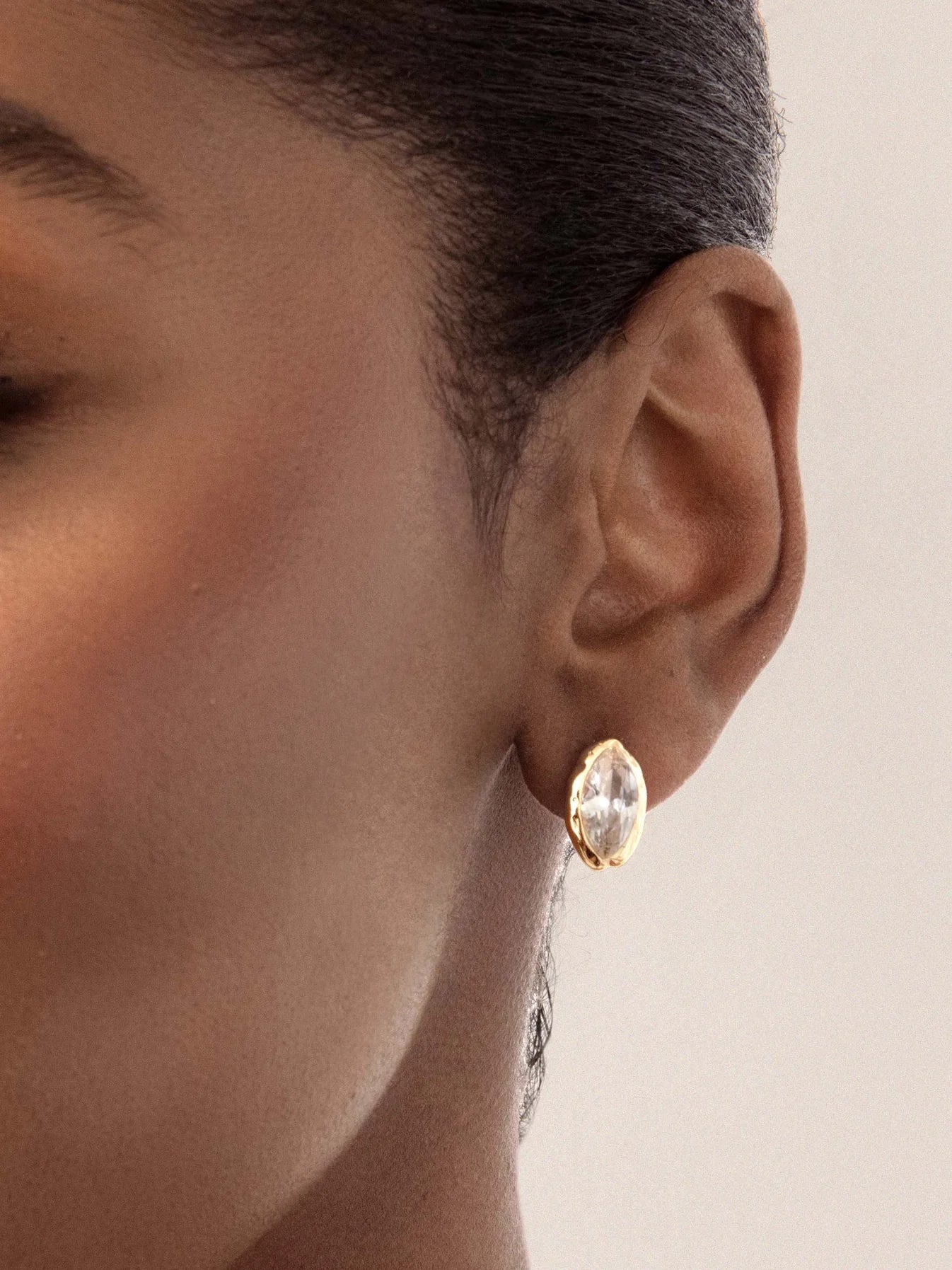 CRYSTAL LUXE MINI STUDS