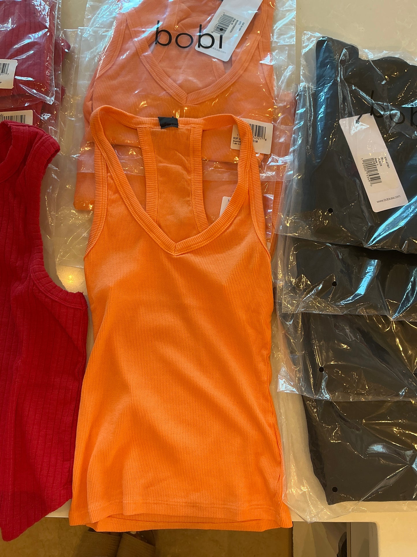 T-BK V-NECK TANK