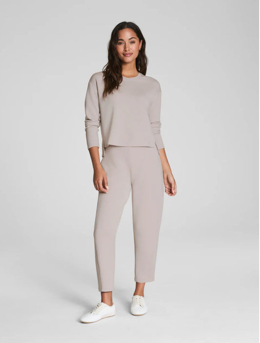 AIRESSENTIALS BARREL LEG PANT