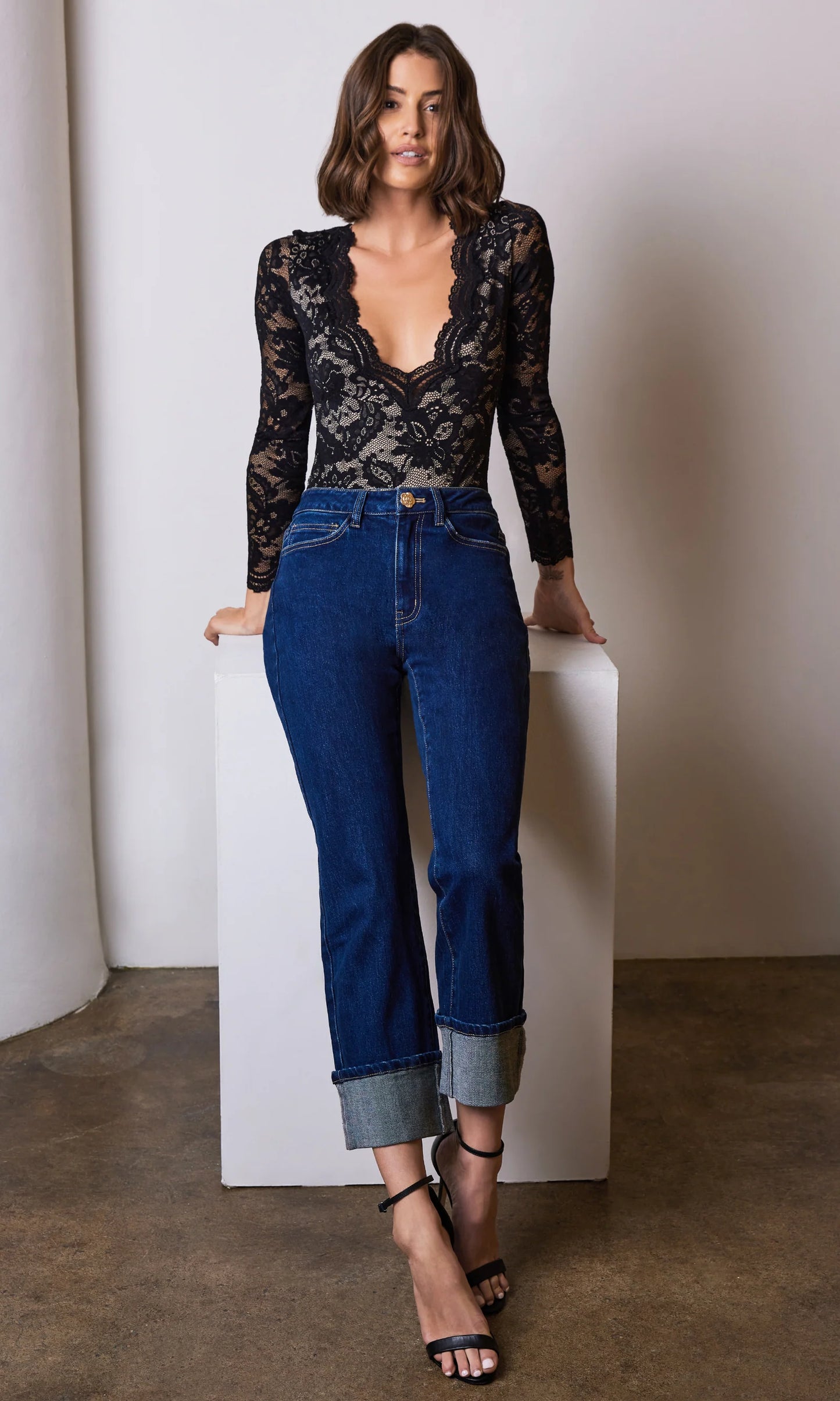 ALESSIA LACE BODYSUIT