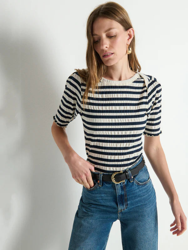 APRIL ENVELOPE TOP