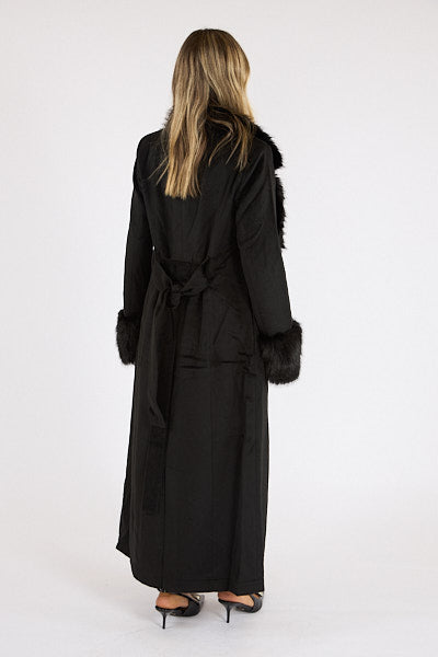 CHECKROOM COAT