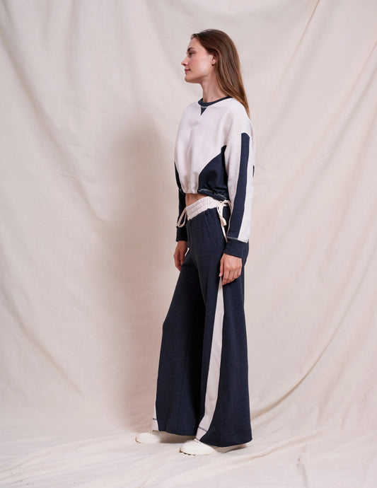 COLOR BLOCKED PULLOVER