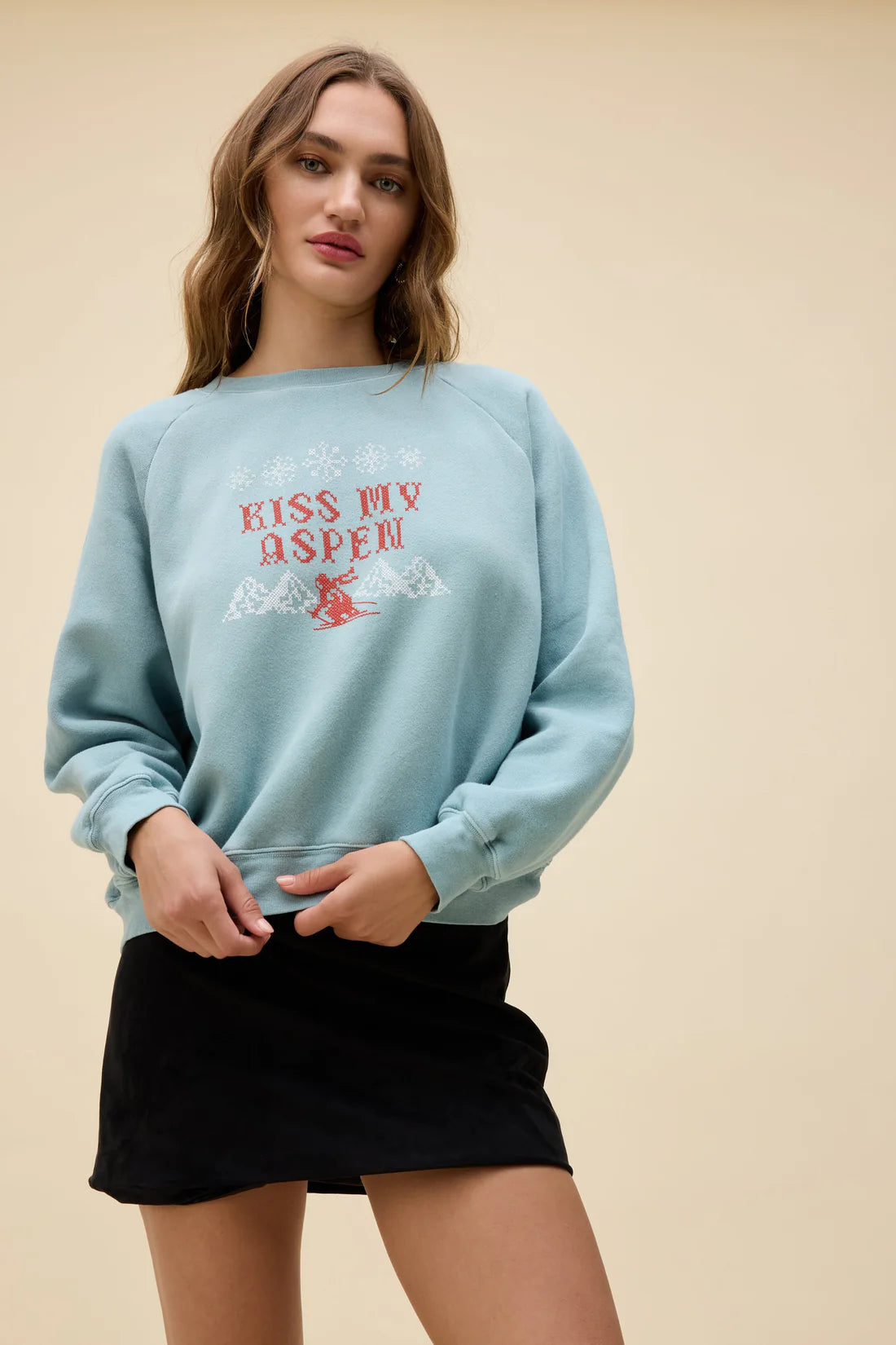 KISS MY ASPEN SHRUNKEN RAGLAN SWEATSHIRT